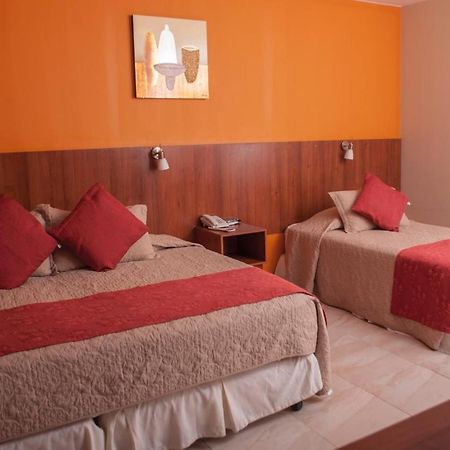 Hotel Mitru - Tarija Buitenkant foto