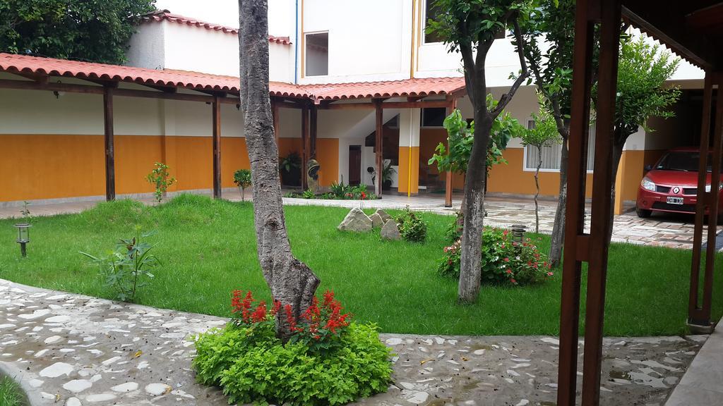 Hotel Mitru - Tarija Buitenkant foto