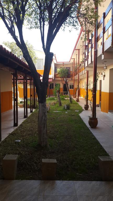 Hotel Mitru - Tarija Buitenkant foto