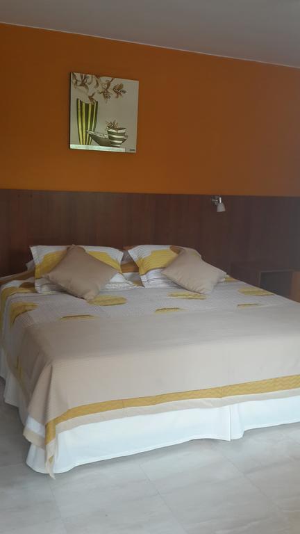 Hotel Mitru - Tarija Kamer foto